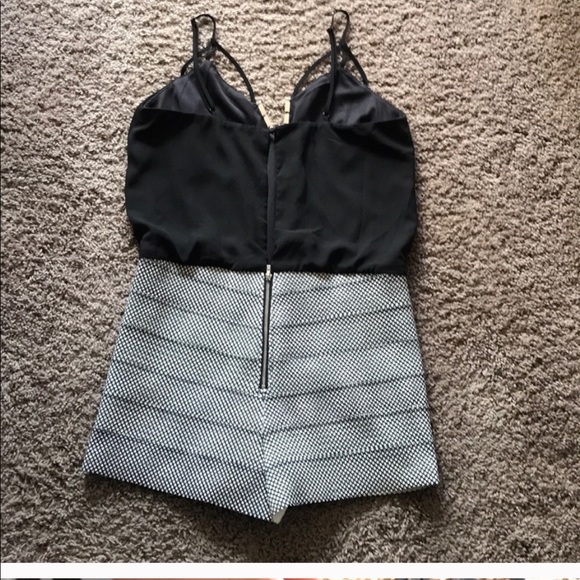 A Lulumari black open back Romper - Picture 5 of 8